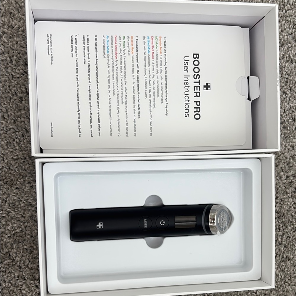 Black Skincare Tool for Precision and Elegance